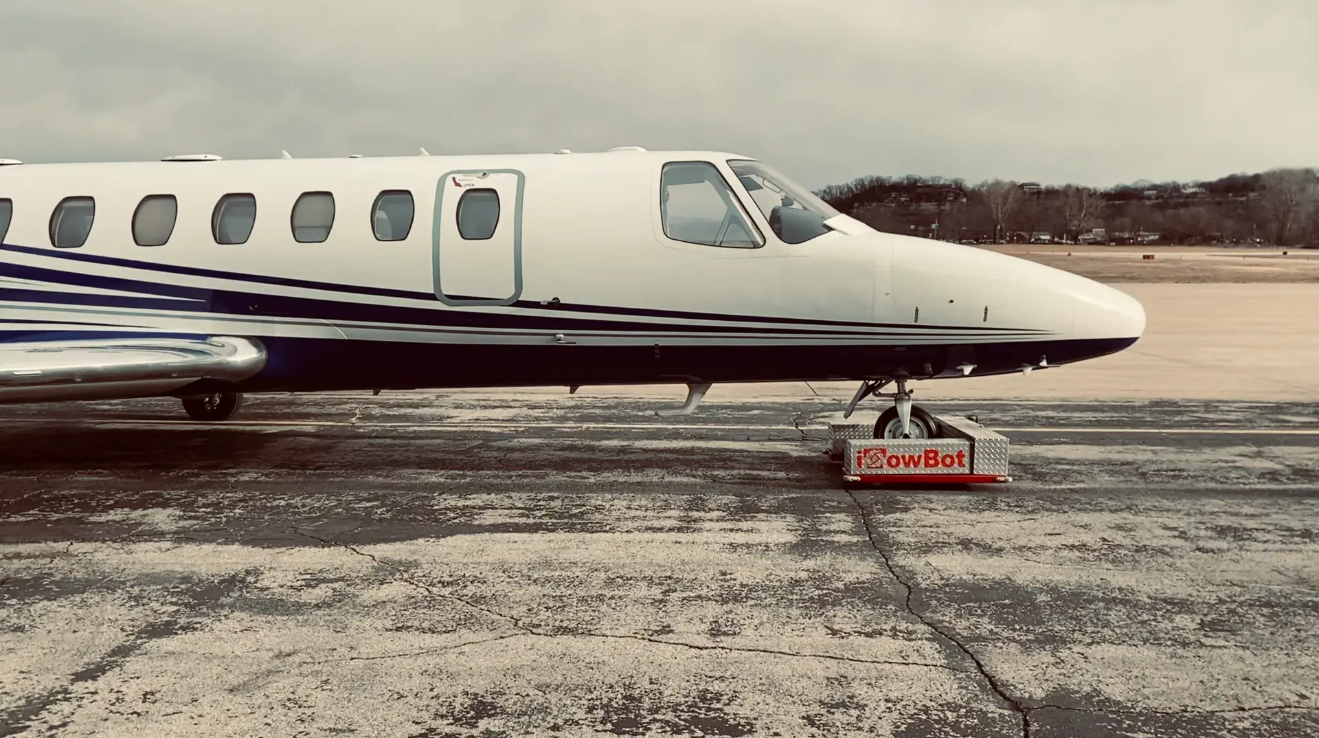 Aircraft stored in hangar at Aviate in Missouri